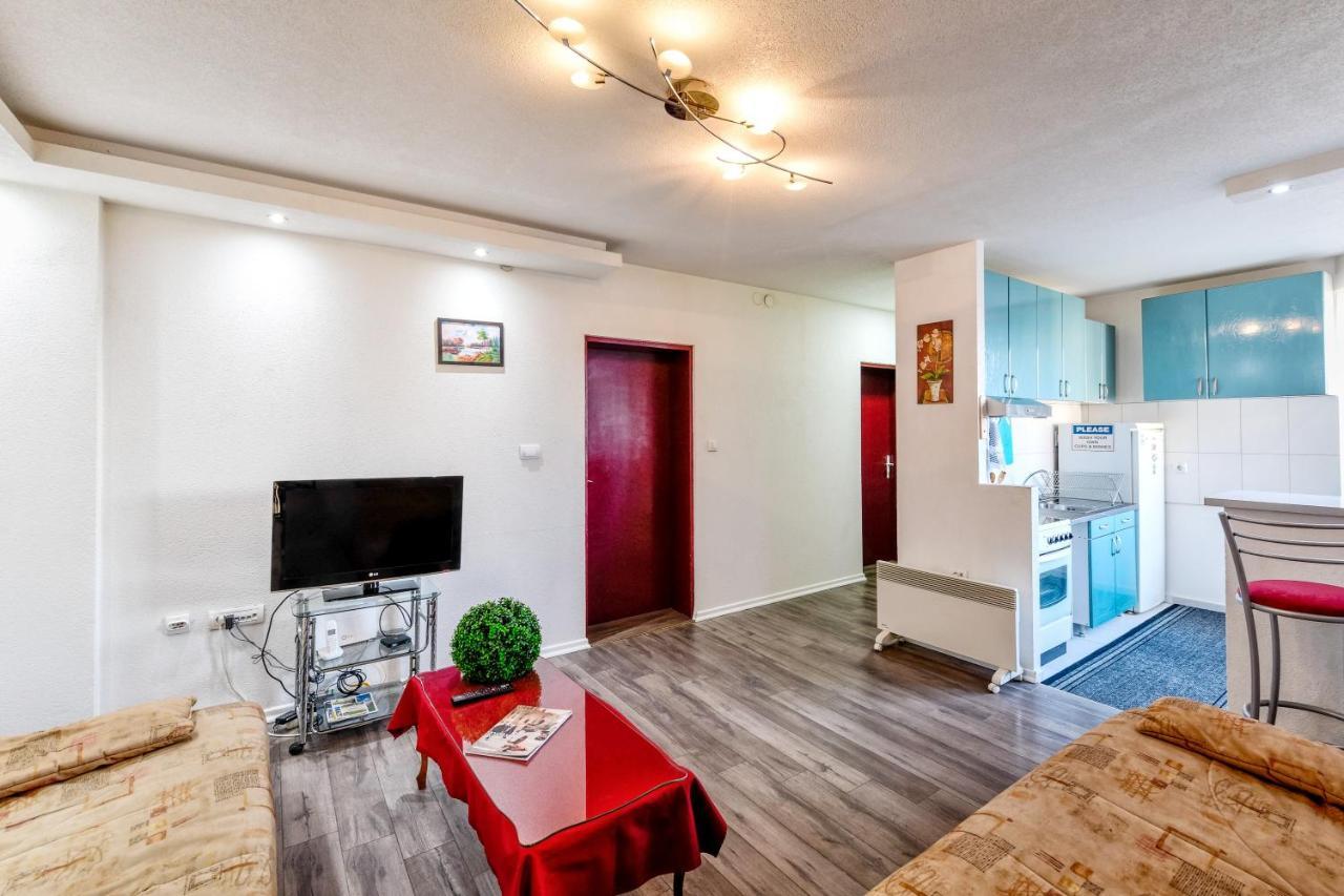 Central Monument Apartment Bojkovic Belgrado Esterno foto
